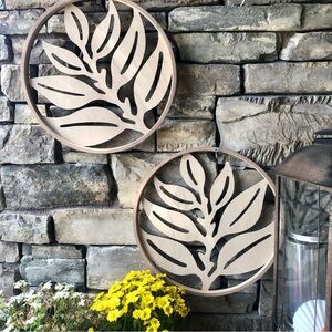 New! Neutral Carved Wood Hawaiian Leaf Wall Decor Pair